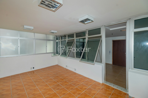 Image 4 - 991025