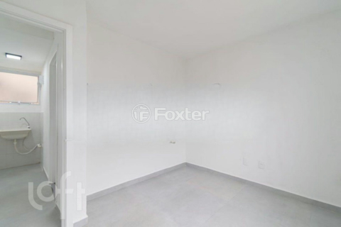 Image 4 - 991253