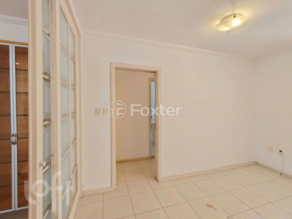 Image 11 - 991263