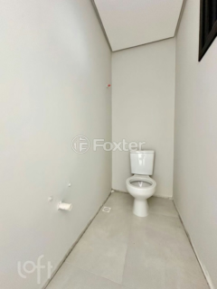Image 19 - 991515