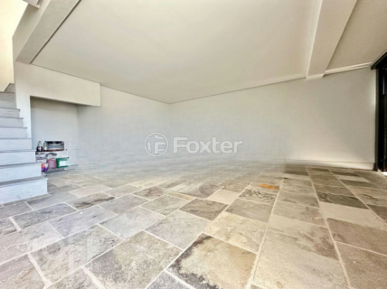 Image 21 - 991515
