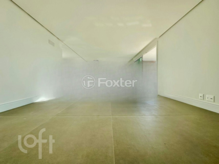 Image 7 - 991530