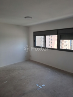 Image 3 - 991821