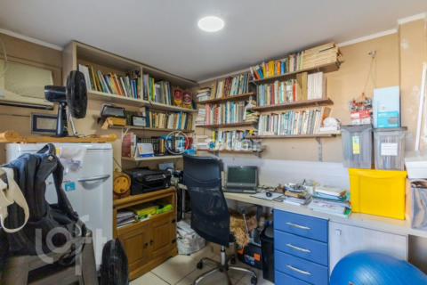 Image 35 - 991837