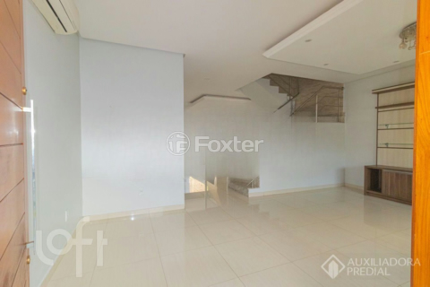 Image 7 - 991840