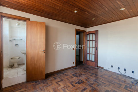 Image 3 - 991851