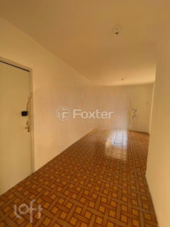 Image 4 - 991855