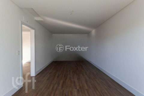 Image 7 - 991894