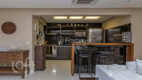 Image 4 - 991915