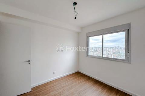 Image 7 - 991924