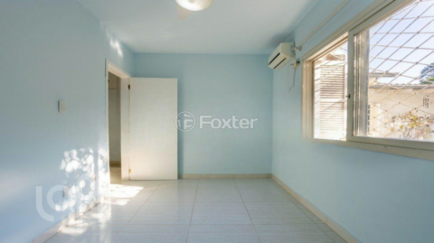Image 12 - 991931