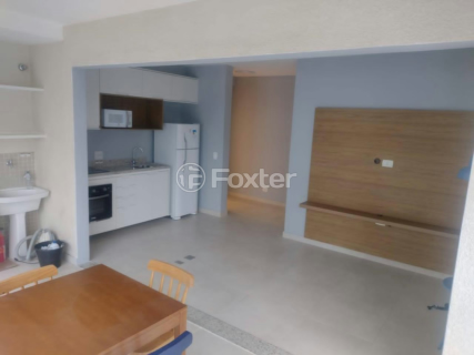 Image 3 - 991946