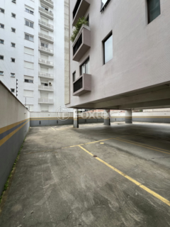Image 2 - 992060