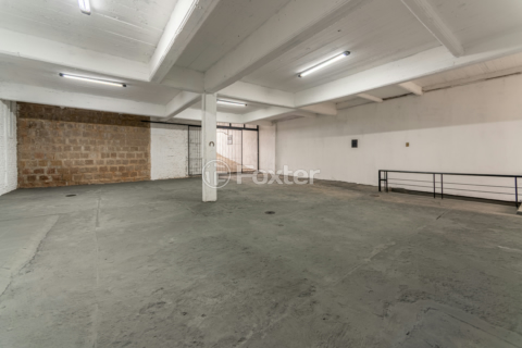 Image 34 - 992061
