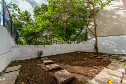 Image 44 - 992061