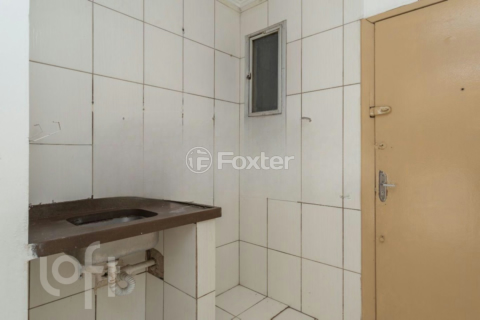 Image 7 - 992218