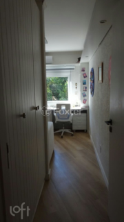 Image 37 - 992283