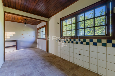 Image 31 - 992501