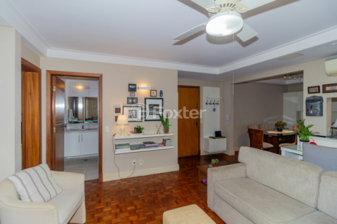 Image 3 - 992571