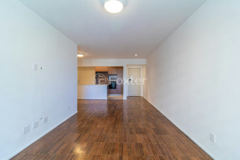 Image 3 - 992582