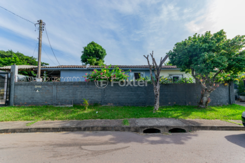 Image 37 - 992601
