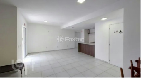 Image 3 - 992662