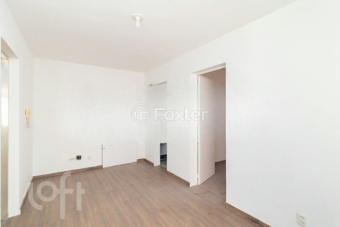 Image 7 - 992741