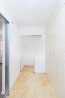 Image 8 - 992741