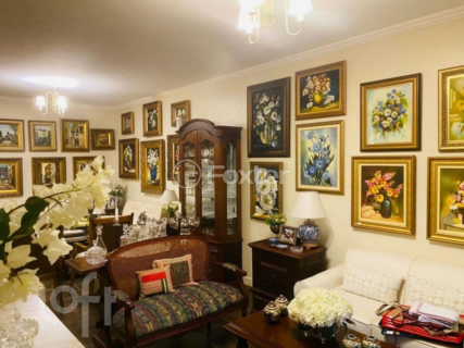 Image 33 - 992826