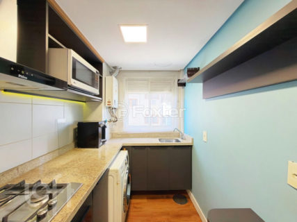 Image 32 - 992940