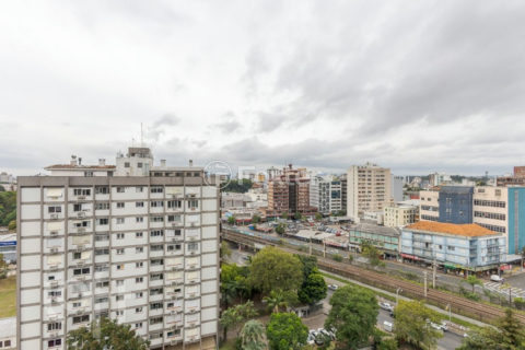 Image 11 - 993011