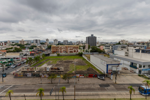 Image 16 - 993040