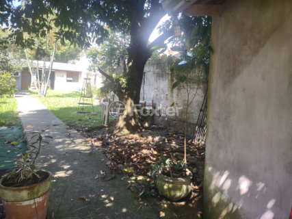 Image 12 - 993261