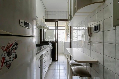 Image 7 - 993263