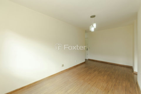 Image 3 - 993286