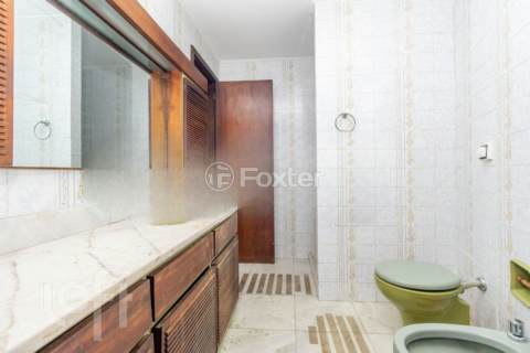 Image 7 - 993447