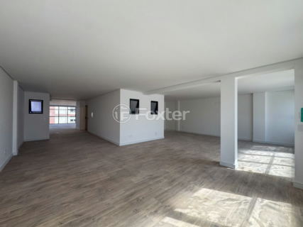 Image 7 - 993485