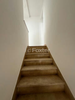 Image 11 - 993488