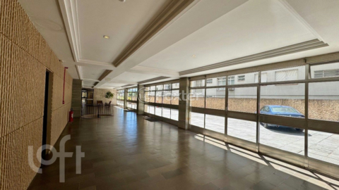 Image 32 - 993509