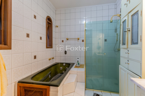 Image 30 - 993537