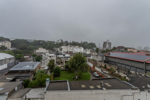 Image 26 - 993592
