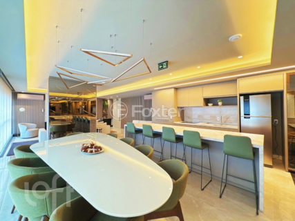 Image 29 - 993729