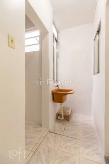 Image 7 - 993742