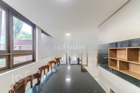 Image 6 - 993773