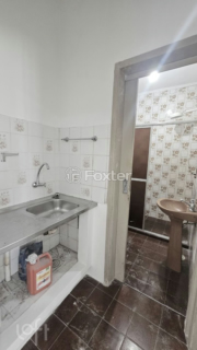 Image 8 - 993863