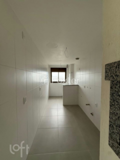 Image 5 - 993925