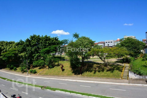 Image 8 - 993942