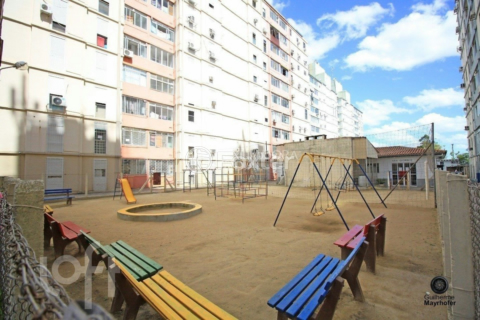 Image 11 - 993981