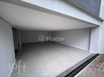 Image 3 - 993989