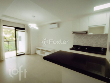 Image 7 - 993996